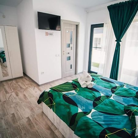Casutele Amaliei Hotel คอร์บู ภายนอก รูปภาพ