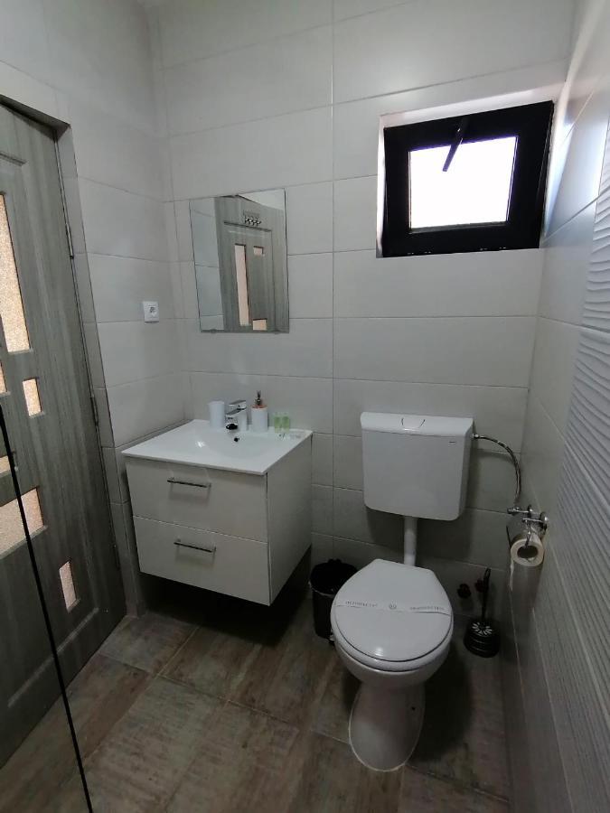 Casutele Amaliei Hotel คอร์บู ภายนอก รูปภาพ