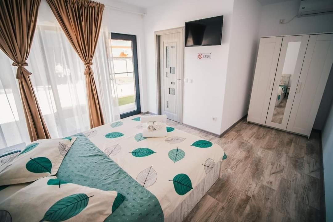 Casutele Amaliei Hotel คอร์บู ภายนอก รูปภาพ